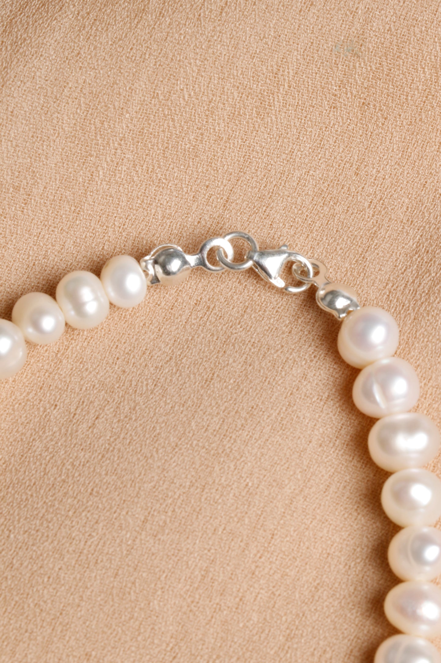 Classic 8mm Freshwater Pearl Bracelet with Silver Clasp