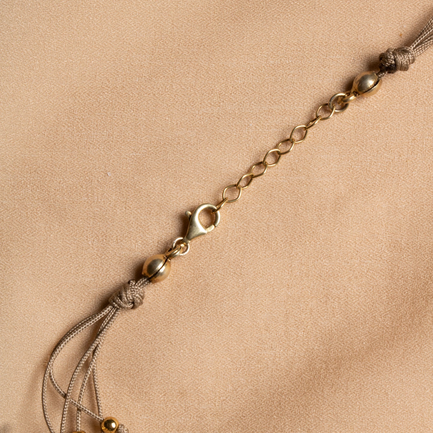 Silver Necklace with Pearl and Coral Stones – The Elegance and Energy of Nature