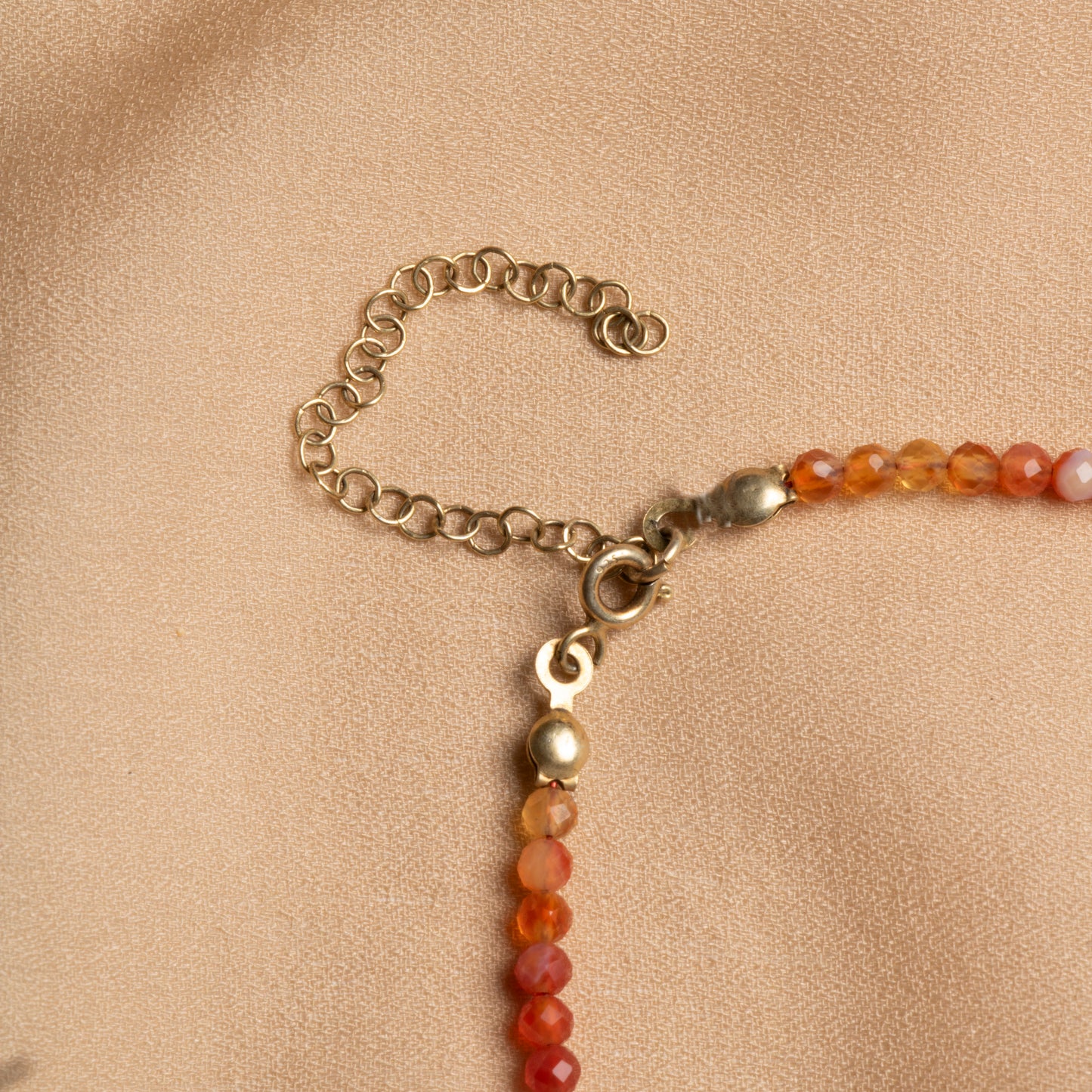 Orange Agate & Pearl Anklet – Timeless Elegance with Natural Energy