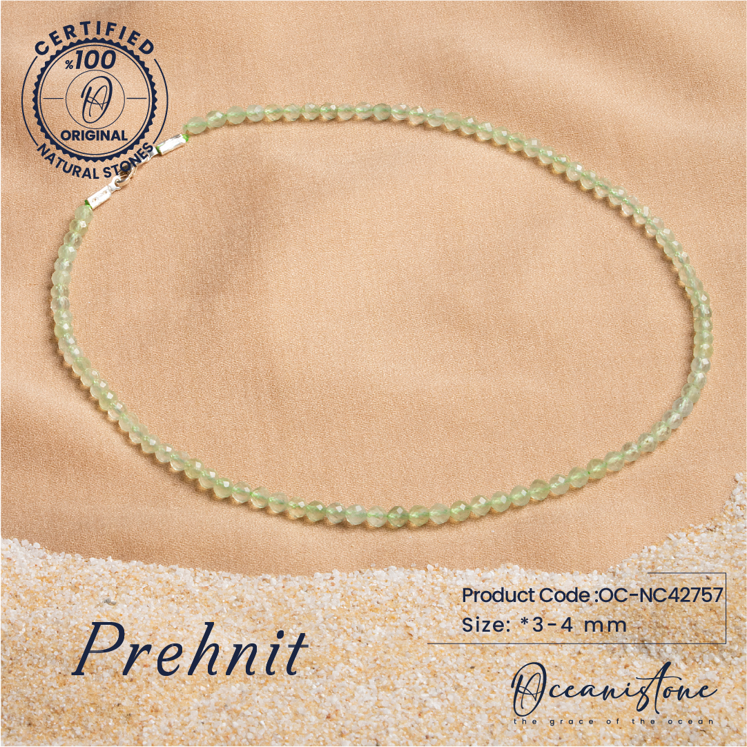 Prehnite Gemstone Necklace – A Gentle Harmony of Elegance and Serenity