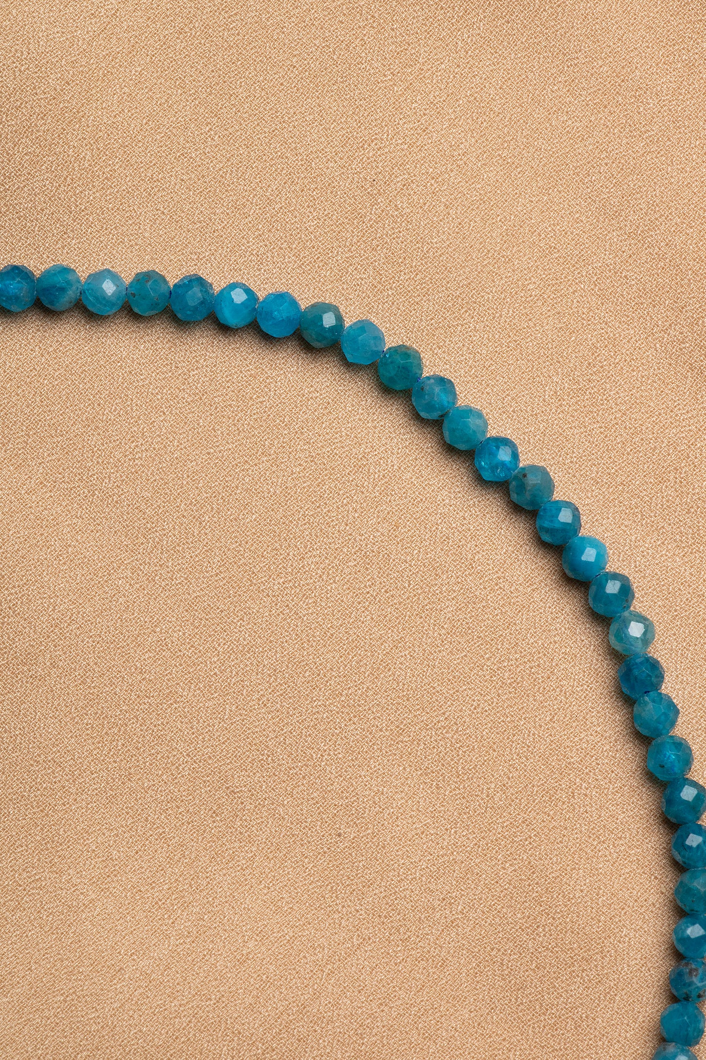 Turquoise Necklace and Bracelet Set with Silver Clasps 3-4 mm