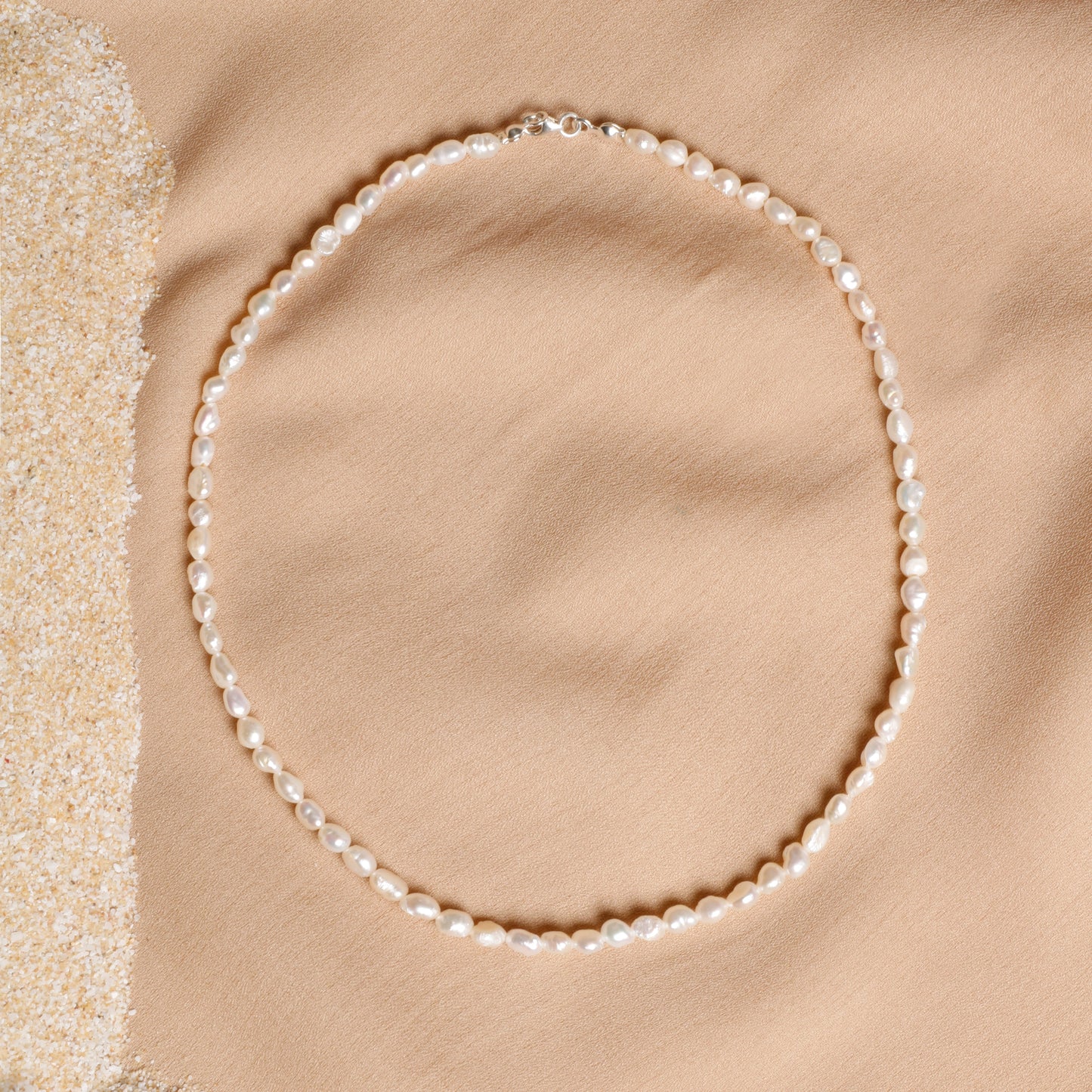 Delicate Freshwater Pearl Necklace – A Symbol of Elegance and Grace