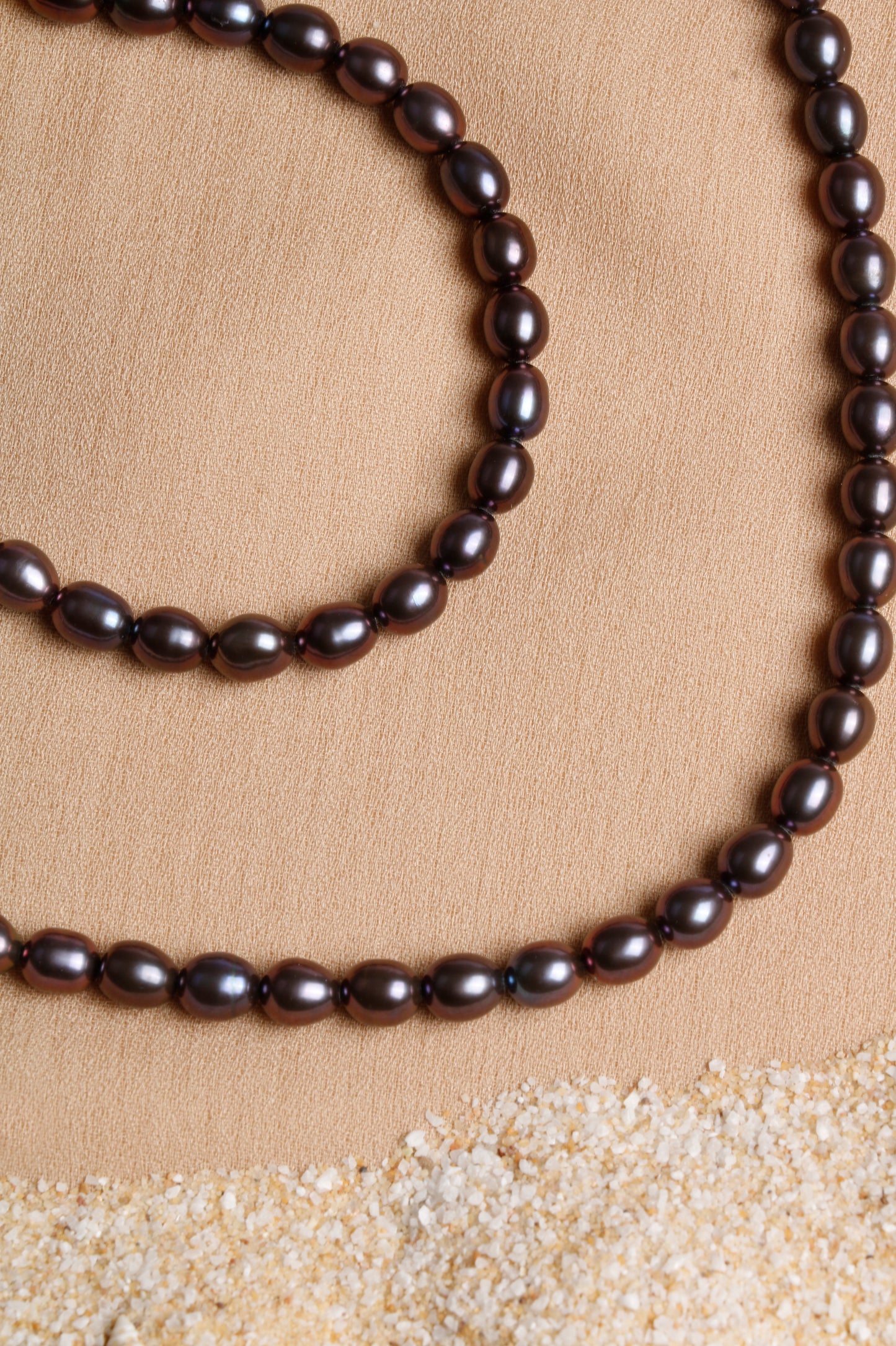 Elegant Black Pearl Necklace and Bracelet Set with Gold-Tone Closure – Oceanistone