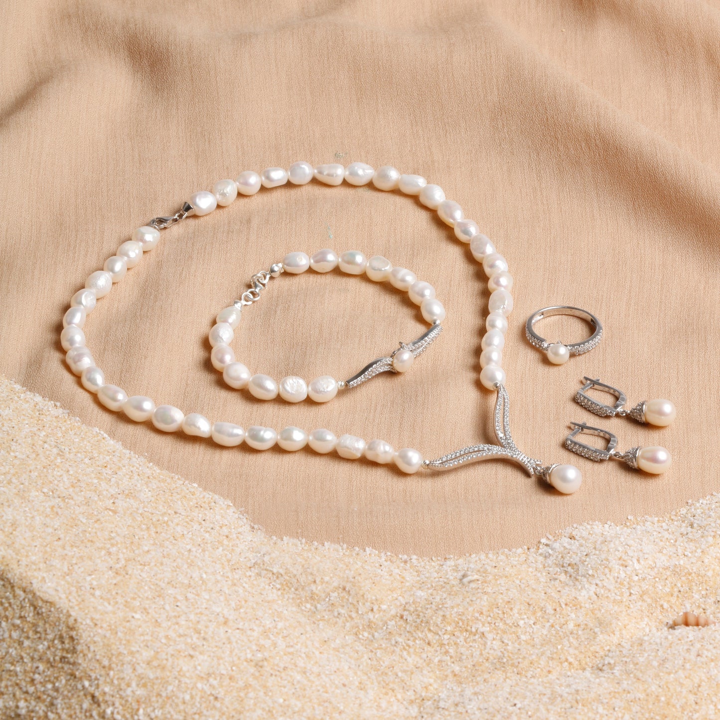 Luxurious White Pearl Jewelry Set with Silver and Crystal Accents – Oceanistone