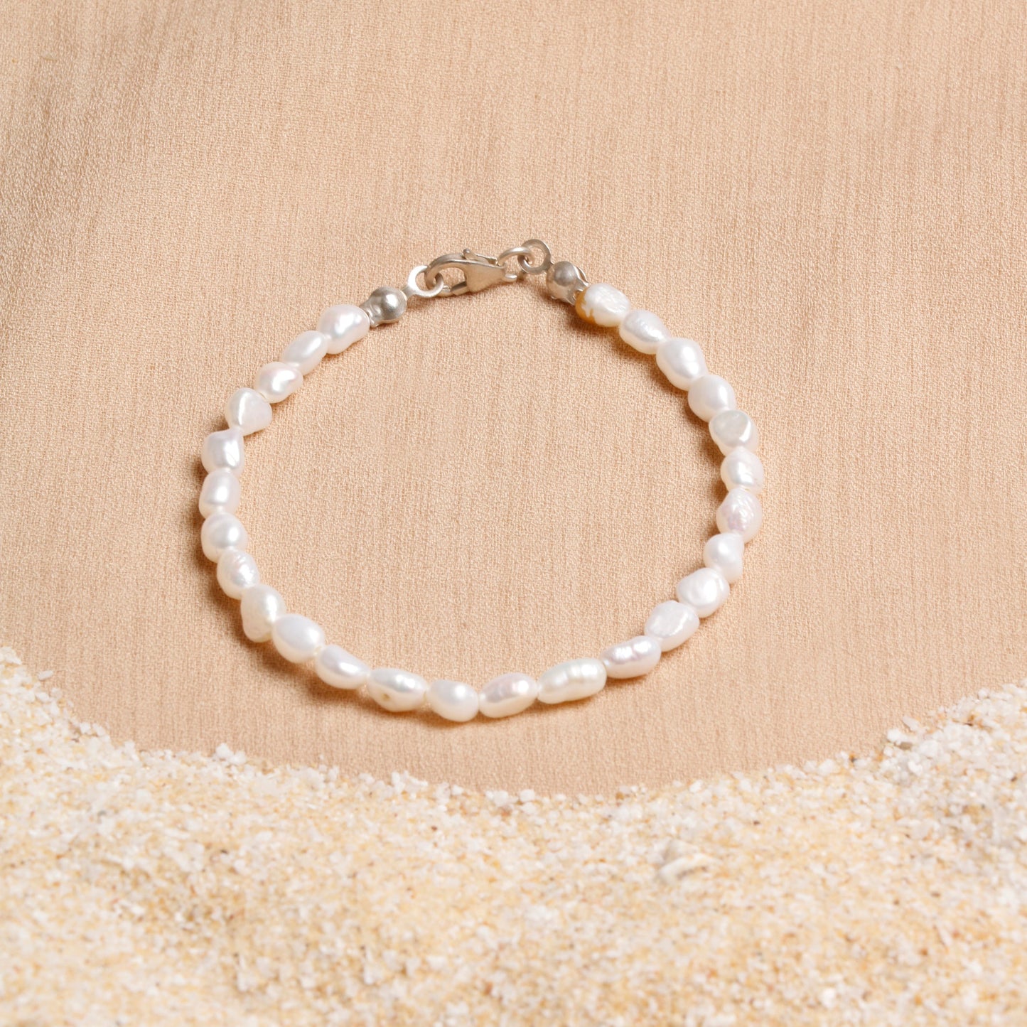 Elegant Freshwater Pearl Bracelet with Silver Clasp