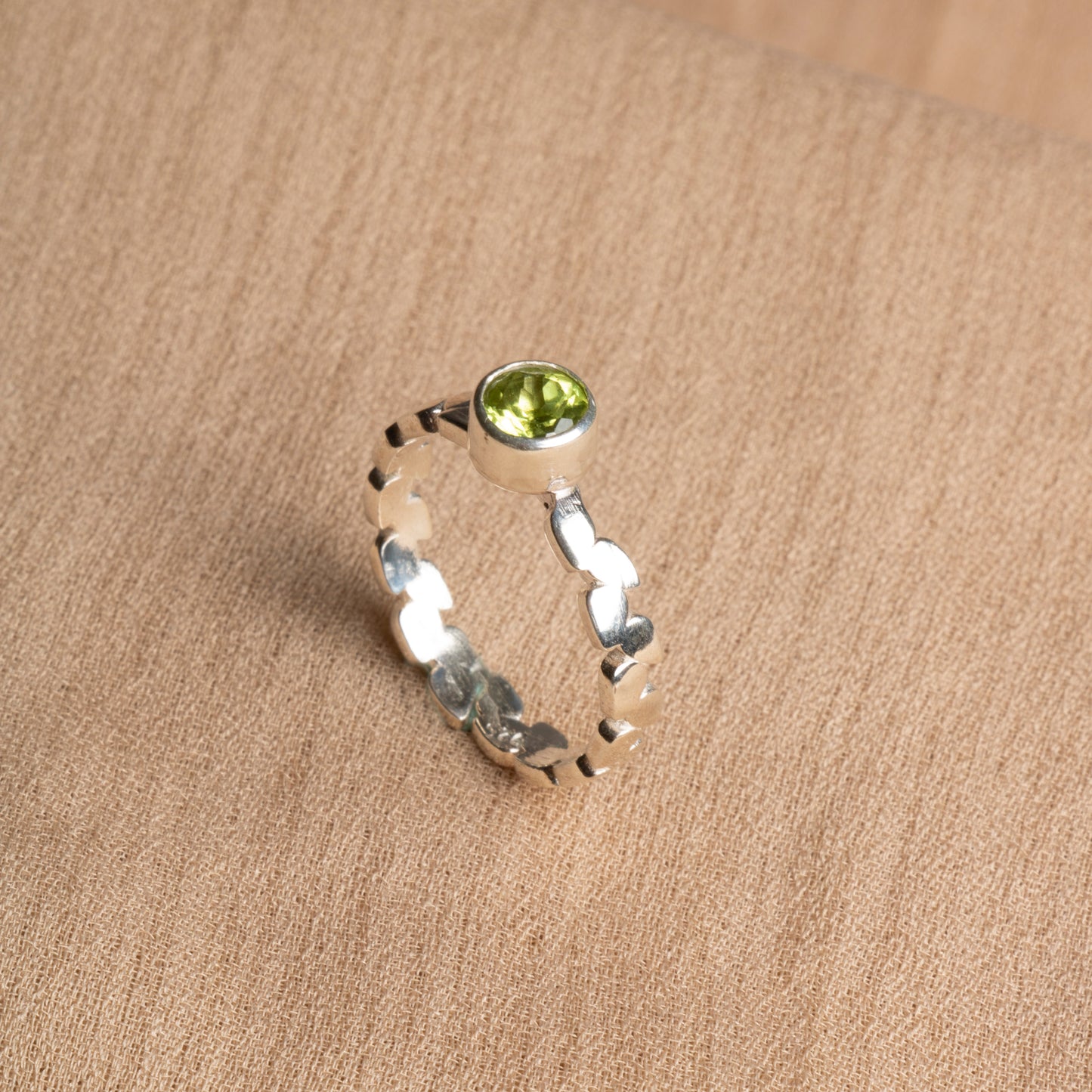 Oceanistone Peridot Ring – A Symbol of Renewal and Prosperity