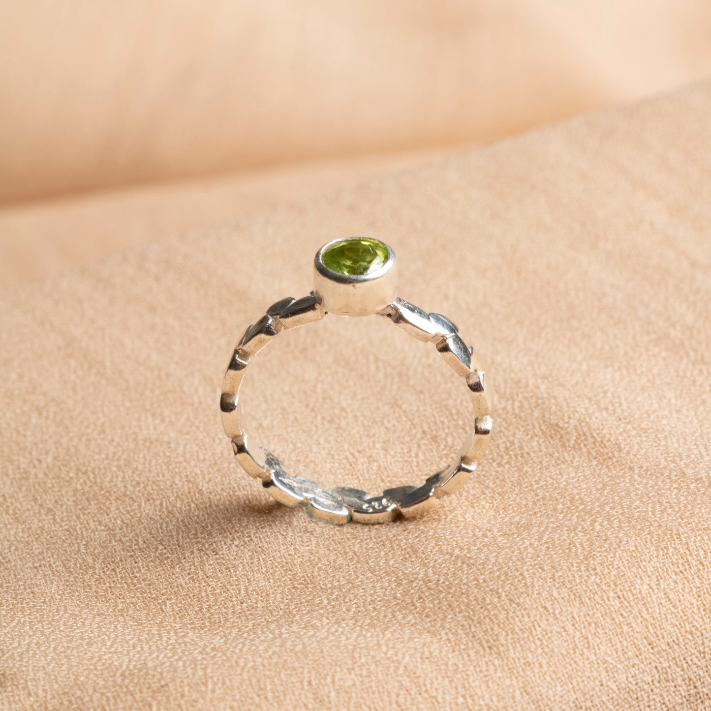 Oceanistone Peridot Ring – A Symbol of Renewal and Prosperity