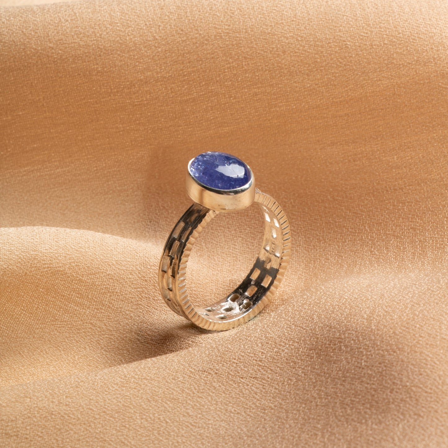 Kyanite Sterling Silver Ring – A Symbol of Tranquility & Inner Strength