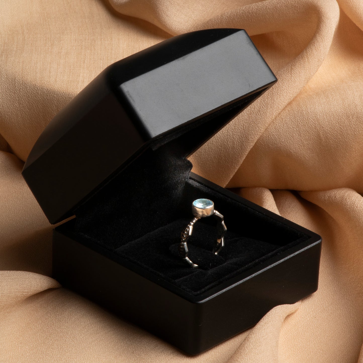Handcrafted Sterling Silver Ring with Aquamarine – A Touch of Serenity