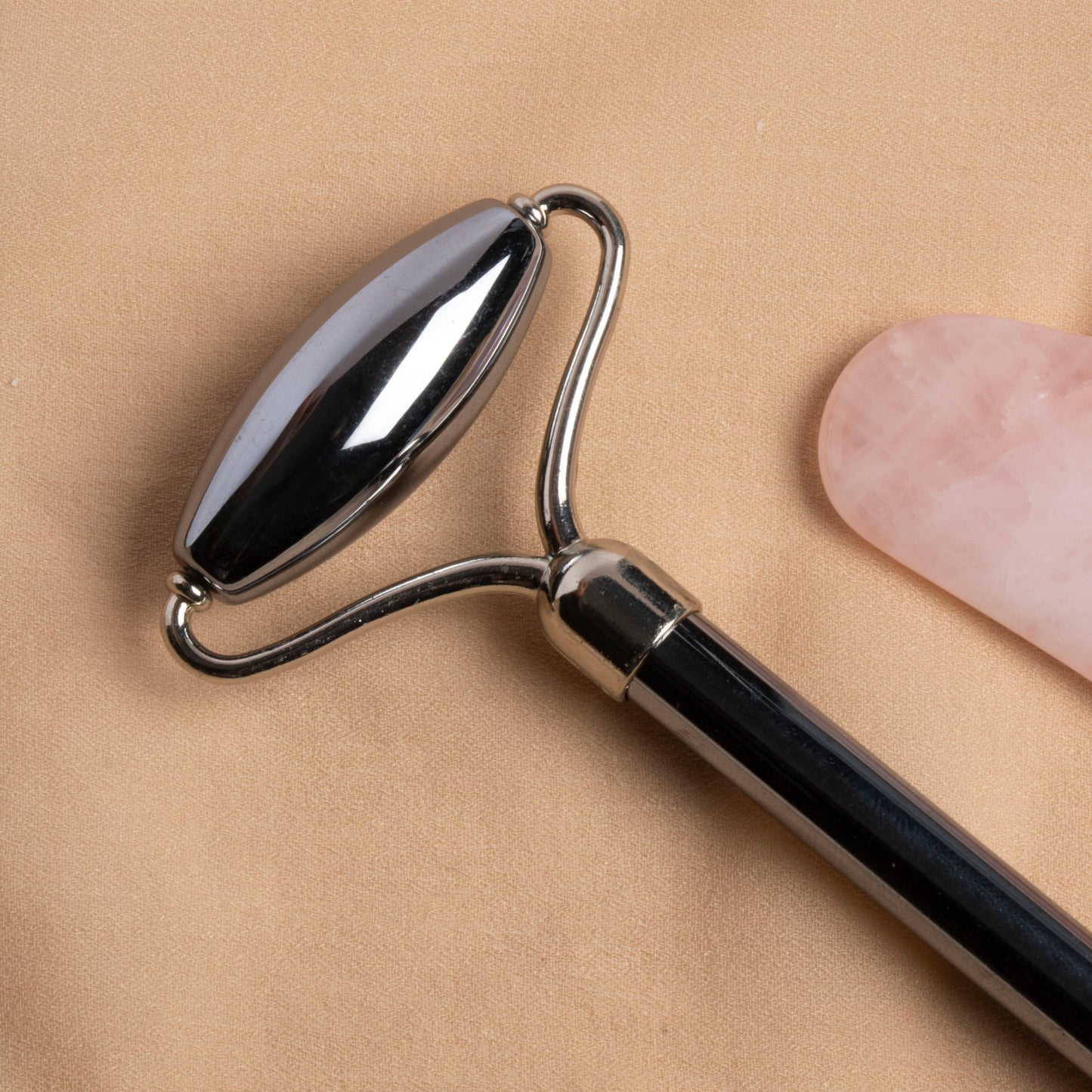 Terahertz Roller & Rose Quartz Heart-Shaped Gua Sha Massage Set