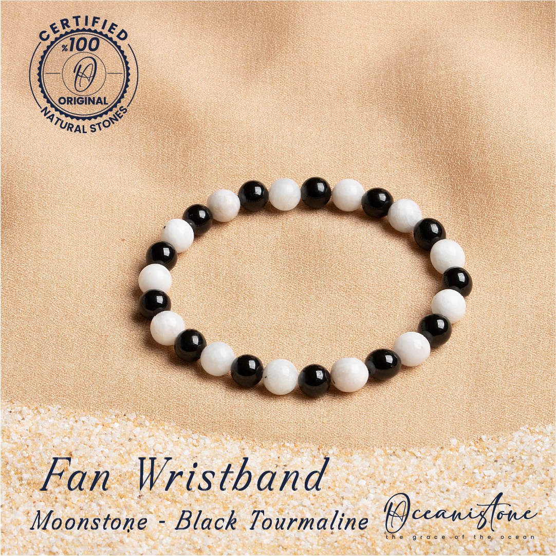 Women’s Moonstone and Black Tourmaline Stretch Bracelet – Oceanistone