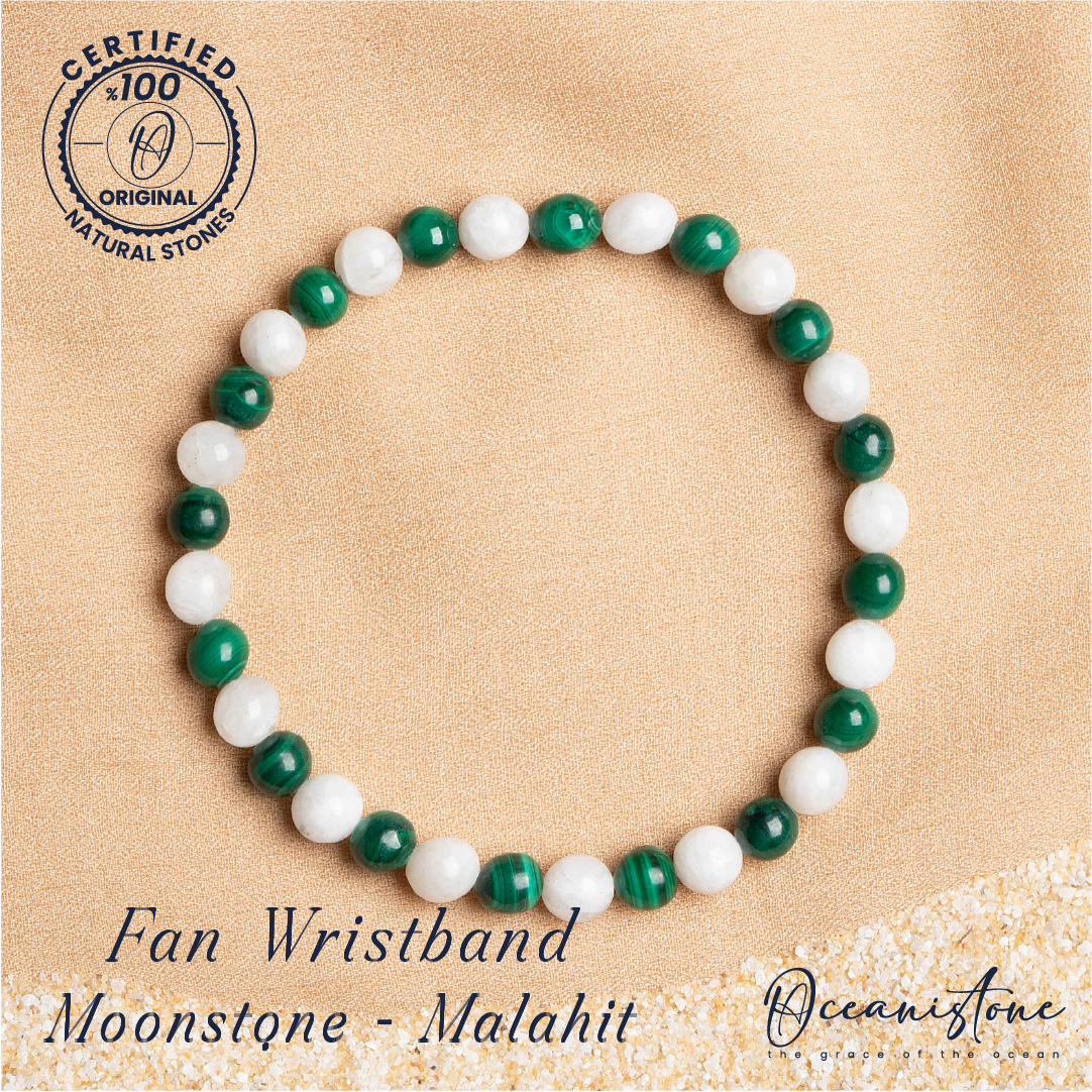 Moonstone and Malachite Stretch Bracelet with Silver Closure