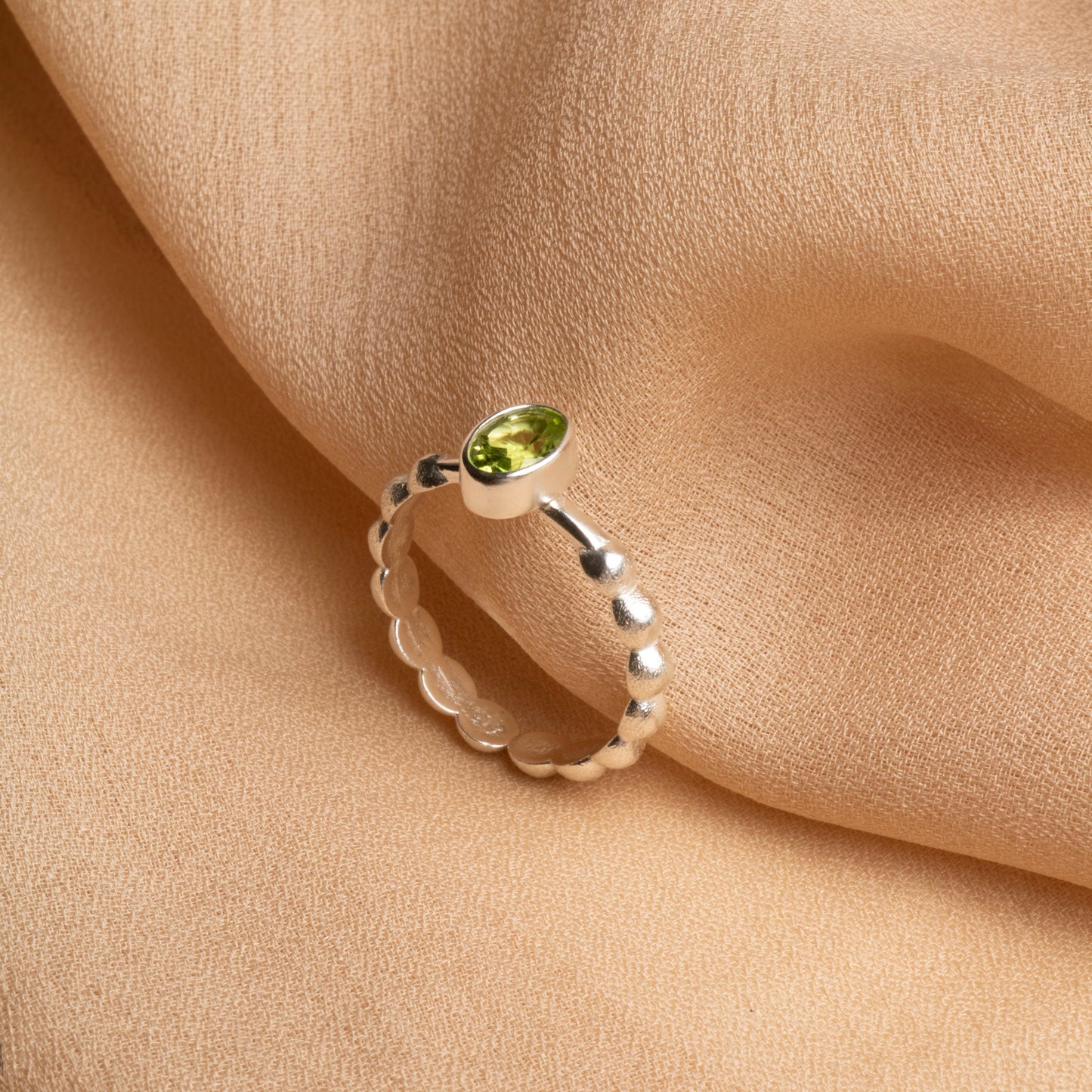 Elegant Peridot Sterling Silver Ring – Timeless Natural Beauty