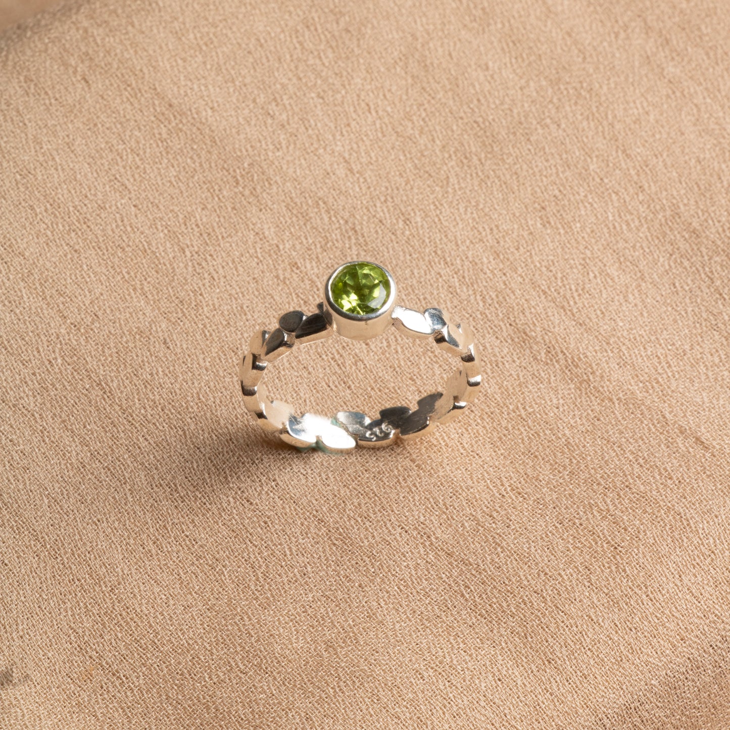 Oceanistone Peridot Ring – A Symbol of Renewal and Prosperity